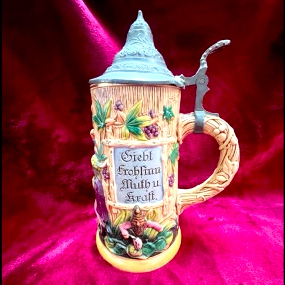 Vintage Gesetzlich Geschutzt 1679 Stein